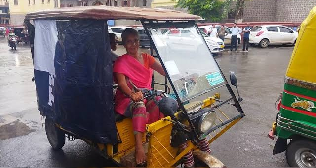 ओडिशा में एएमए ई-राइड: महिला चालकों के सशक्तिकरण और पहली-आखरी छोर की कनेक्टिविटी की नई मिसाल